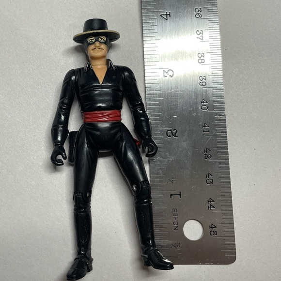 VTG 1981 Filmation Series Zorro 4” Action Figure made in Hong Kong - Picture 5 of 7